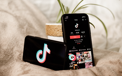 抖音加码智能搜索：测试AI搜功能，提升用户体验